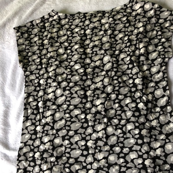 TALBOTS T-shirt. - Picture 4 of 4